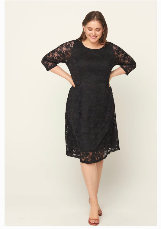 Zizzi Ebonnie Lace Dress | Black