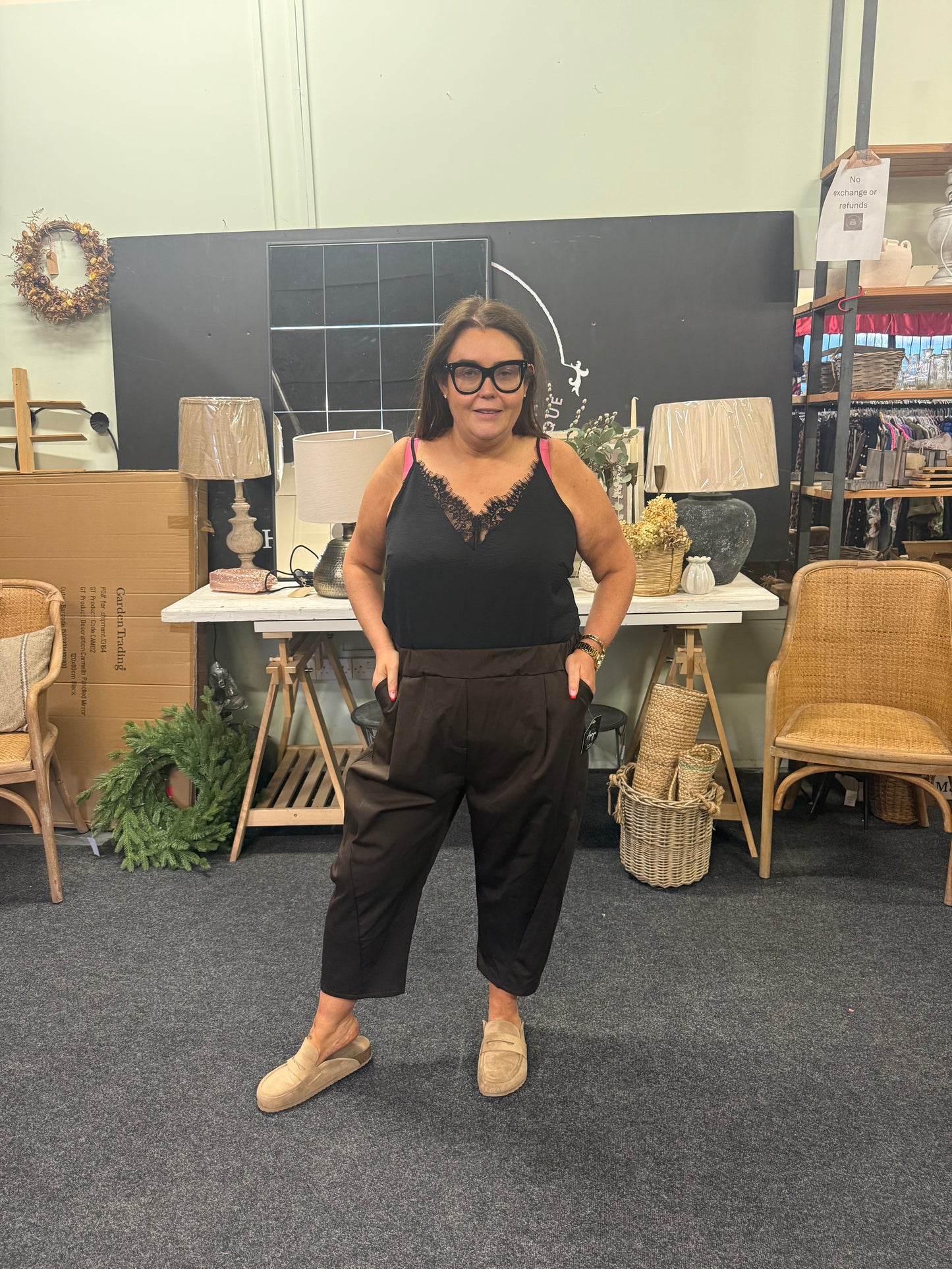 Barrel leg pants